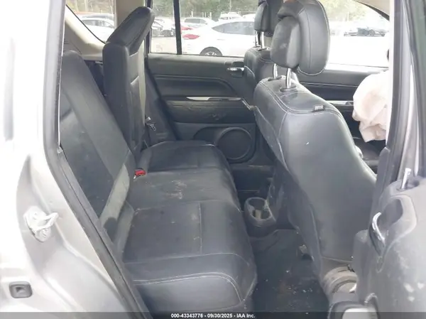 1C4NJDEB0GD798684 2016 JEEP COMPASS - Image 8