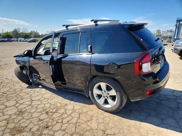 1C4NJDEB0HD100785 2017 JEEP COMPASS - Image 2