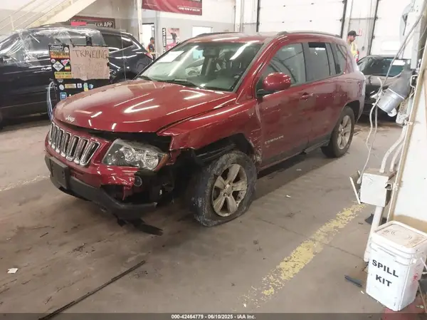 1C4NJDEB0HD105193 2017 JEEP COMPASS - Image 2