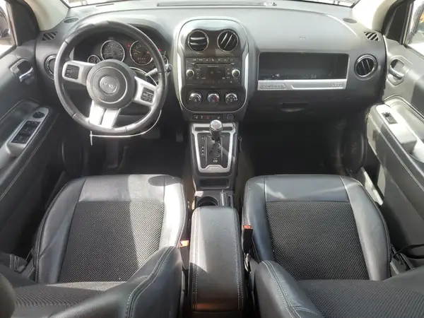 1C4NJDEB0HD106702 2017 JEEP COMPASS - Image 8