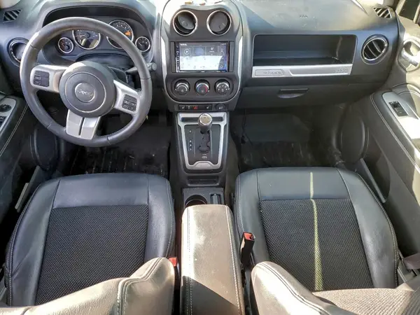 1C4NJDEB0HD108305 2017 JEEP COMPASS - Image 8
