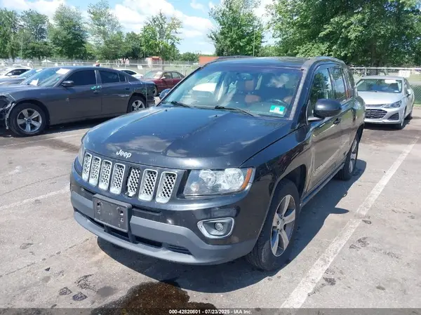 1C4NJDEB0HD108725 2017 JEEP COMPASS - Image 2