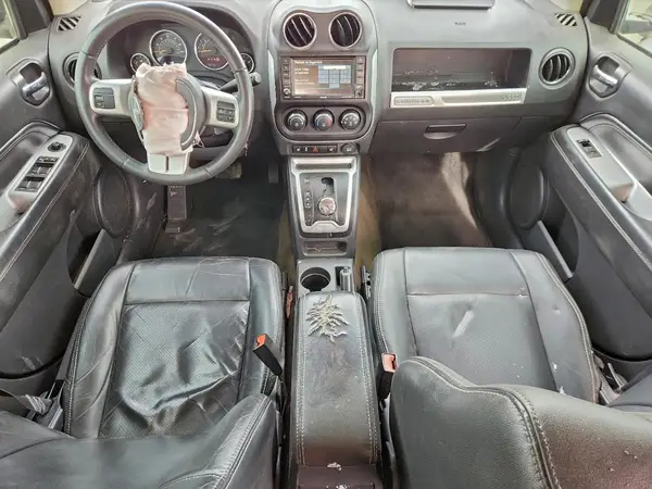 1C4NJDEB0HD110054 2017 JEEP COMPASS - Image 8