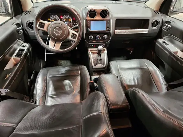 1C4NJDEB0HD111852 2017 JEEP COMPASS - Image 8