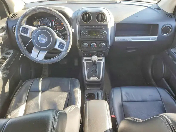 1C4NJDEB0HD126822 2017 JEEP COMPASS - Image 8