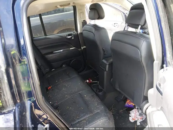 1C4NJDEB0HD126948 2017 JEEP COMPASS - Image 8