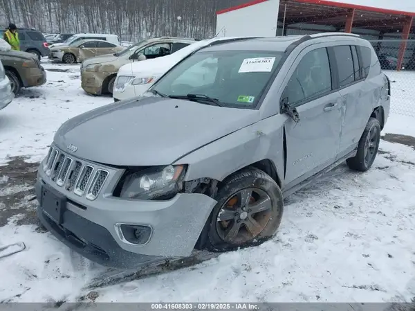 1C4NJDEB0HD127274 2017 JEEP COMPASS - Image 2