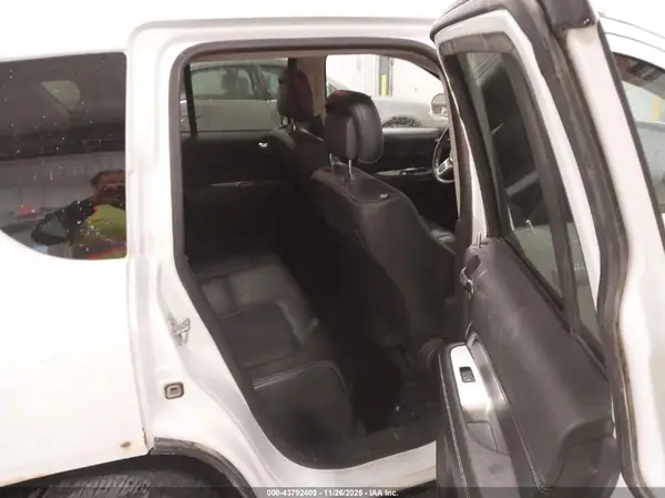 1C4NJDEB0HD141725 2017 JEEP COMPASS - Image 8