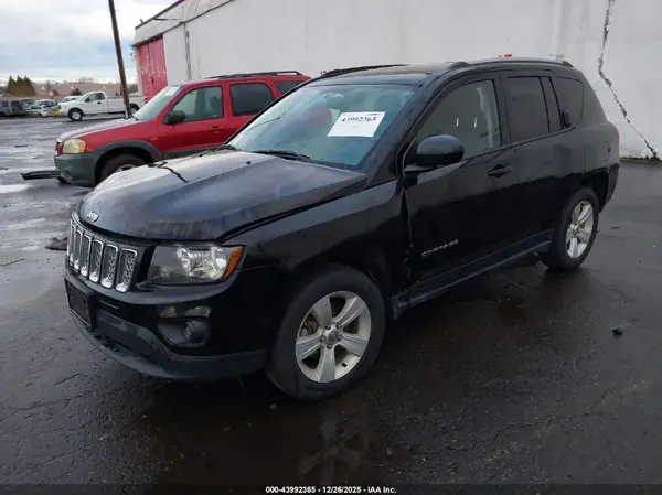 1C4NJDEB0HD154586 2017 JEEP COMPASS - Image 2