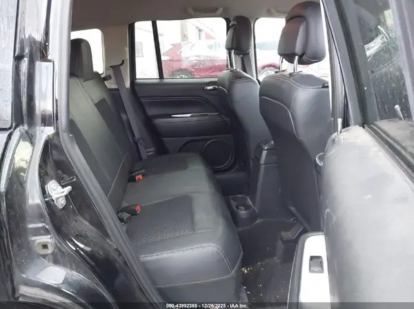 1C4NJDEB0HD154586 2017 JEEP COMPASS - Image 8