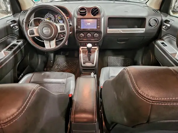 1C4NJDEB0HD164602 2017 JEEP COMPASS - Image 8