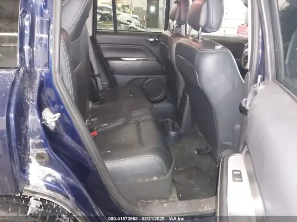 1C4NJDEB0HD176846 2017 JEEP COMPASS - Image 8