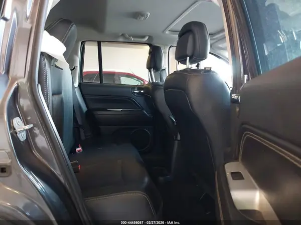 1C4NJDEB0HD190097 2017 JEEP COMPASS - Image 8
