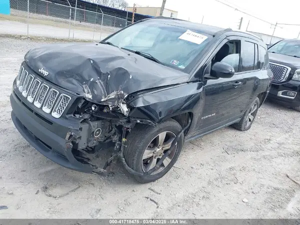 1C4NJDEB0HD192822 2017 JEEP COMPASS - Image 2