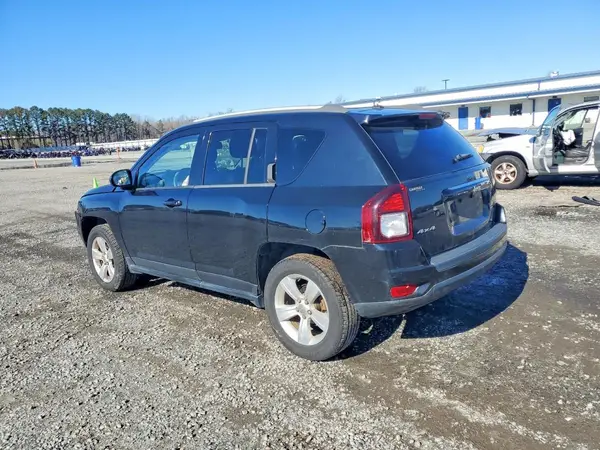1C4NJDEB0HD205200 2017 JEEP COMPASS - Image 2
