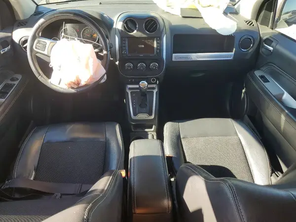 1C4NJDEB0HD205200 2017 JEEP COMPASS - Image 8