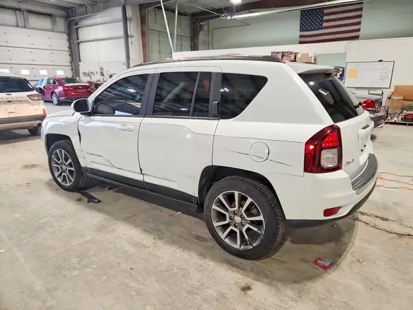 1C4NJDEB1GD552209 2016 JEEP COMPASS - Image 2