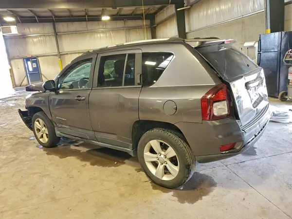 1C4NJDEB1GD596324 2016 JEEP COMPASS - Image 2