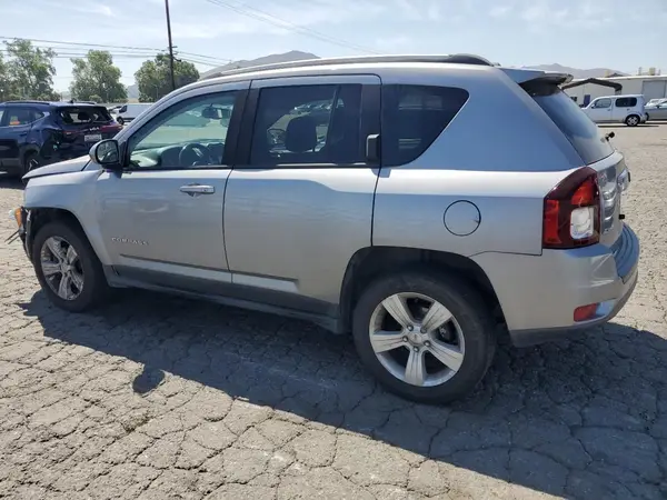 1C4NJDEB1GD616717 2016 JEEP COMPASS - Image 2