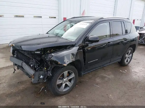 1C4NJDEB1GD730295 2016 JEEP COMPASS - Image 2