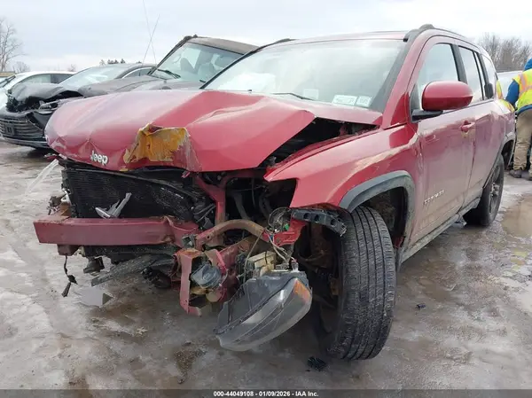 1C4NJDEB1GD733603 2016 JEEP COMPASS - Image 2