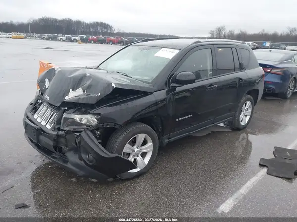 1C4NJDEB1GD757559 2016 JEEP COMPASS - Image 2