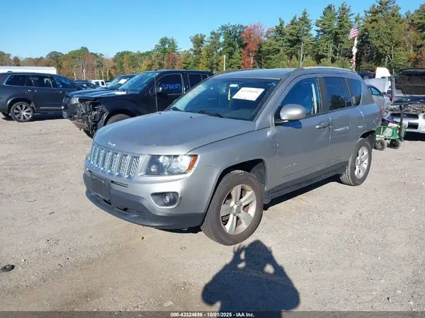 1C4NJDEB1GD759490 2016 JEEP COMPASS - Image 2