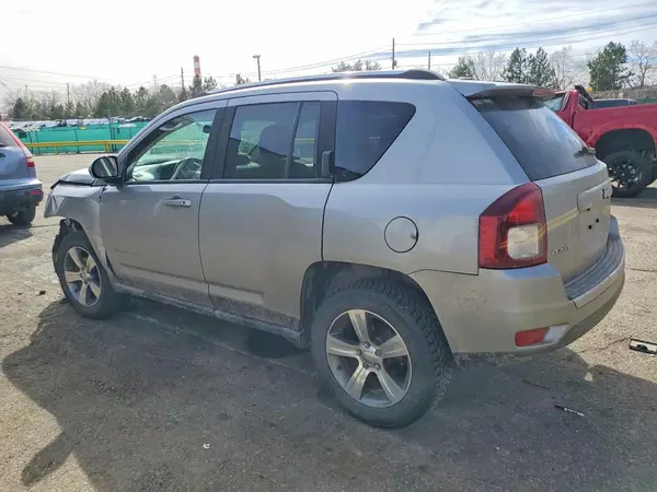 1C4NJDEB1GD768738 2016 JEEP COMPASS - Image 2