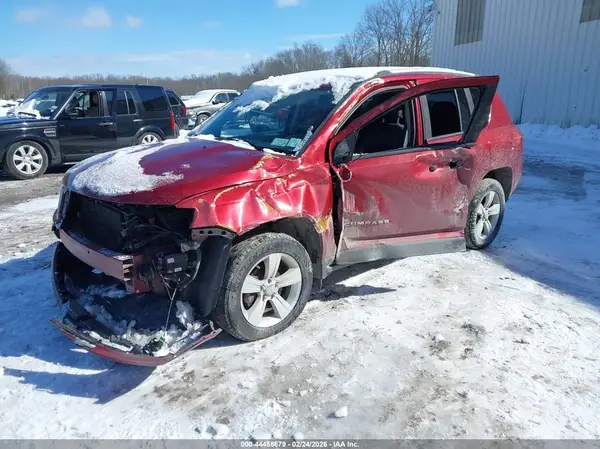 1C4NJDEB1GD810356 2016 JEEP COMPASS - Image 2