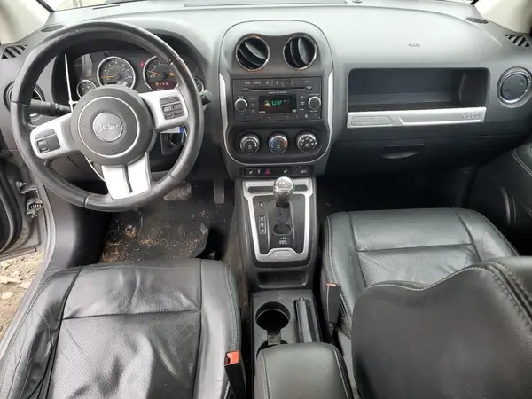 1C4NJDEB1HD103257 2017 JEEP COMPASS - Image 8