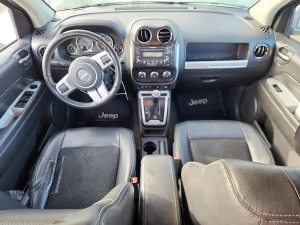 1C4NJDEB1HD105557 2017 JEEP COMPASS - Image 8