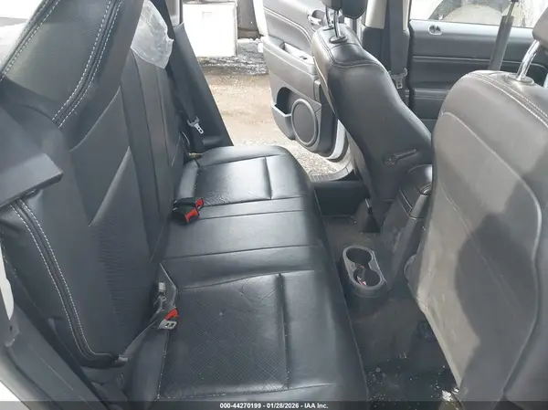 1C4NJDEB1HD109348 2017 JEEP COMPASS - Image 8