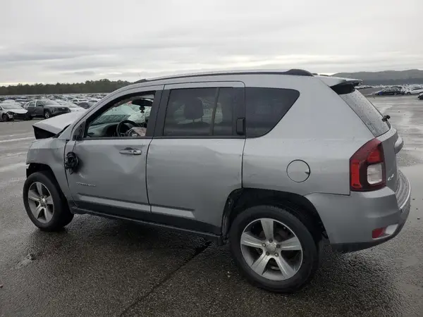 1C4NJDEB1HD122973 2017 JEEP COMPASS - Image 2