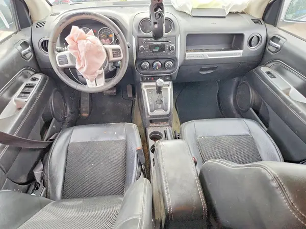 1C4NJDEB1HD171607 2017 JEEP COMPASS - Image 8