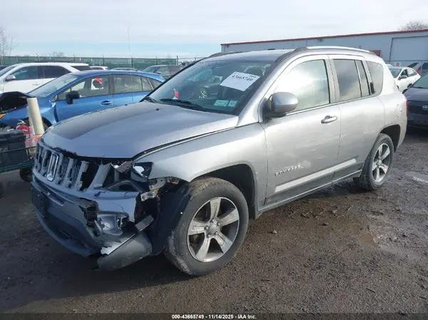 1C4NJDEB1HD171980 2017 JEEP COMPASS - Image 2