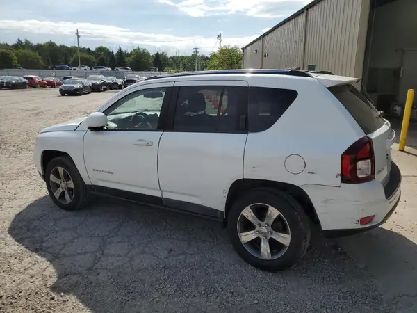 1C4NJDEB1HD176130 2017 JEEP COMPASS - Image 2