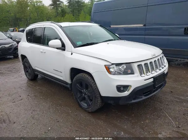 1C4NJDEB1HD176161 2017 JEEP COMPASS - Image 1