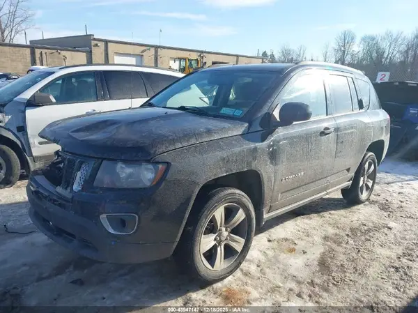 1C4NJDEB1HD177942 2017 JEEP COMPASS - Image 2