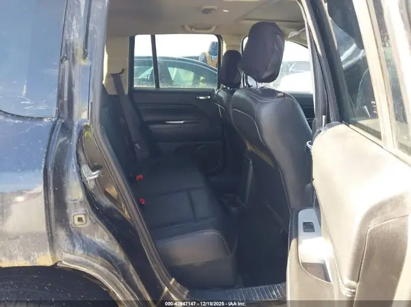 1C4NJDEB1HD177942 2017 JEEP COMPASS - Image 8