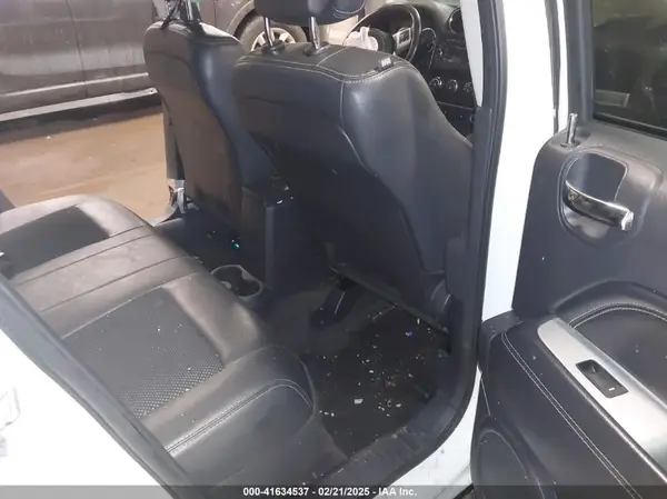 1C4NJDEB1HD191081 2017 JEEP COMPASS - Image 8