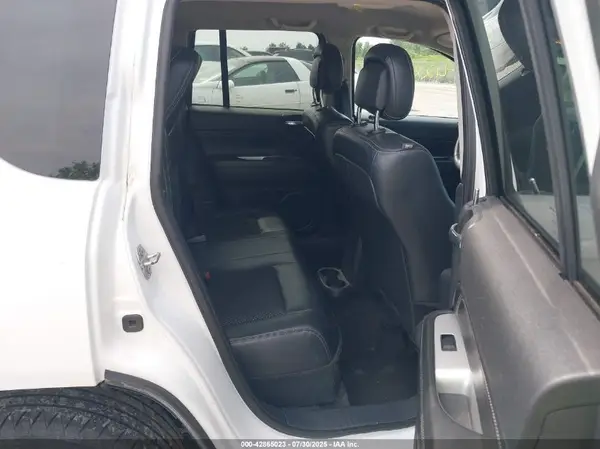 1C4NJDEB1HD191937 2017 JEEP COMPASS - Image 8