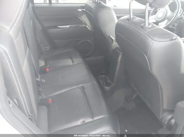 1C4NJDEB1HD192599 2017 JEEP COMPASS - Image 8