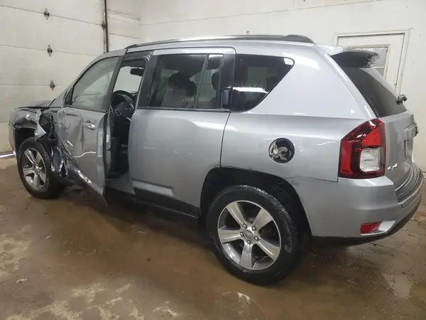 1C4NJDEB1HD192814 2017 JEEP COMPASS - Image 2