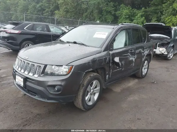1C4NJDEB1HD204413 2017 JEEP COMPASS - Image 2