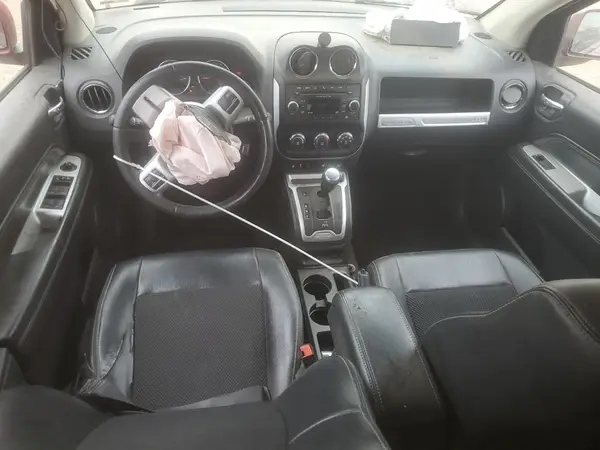 1C4NJDEB1HD204637 2017 JEEP COMPASS - Image 8