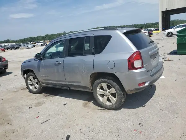1C4NJDEB2GD556222 2016 JEEP COMPASS - Image 2