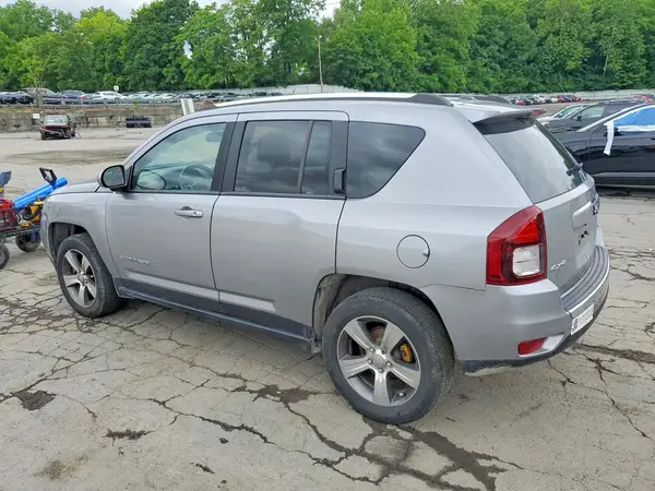 1C4NJDEB2GD581735 2016 JEEP COMPASS - Image 2