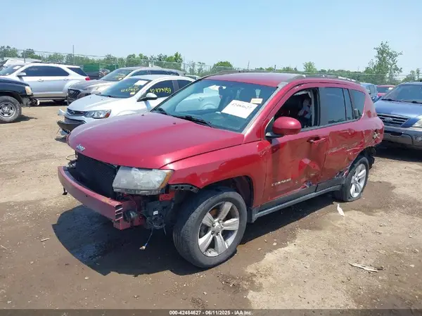 1C4NJDEB2GD588040 2016 JEEP COMPASS - Image 2