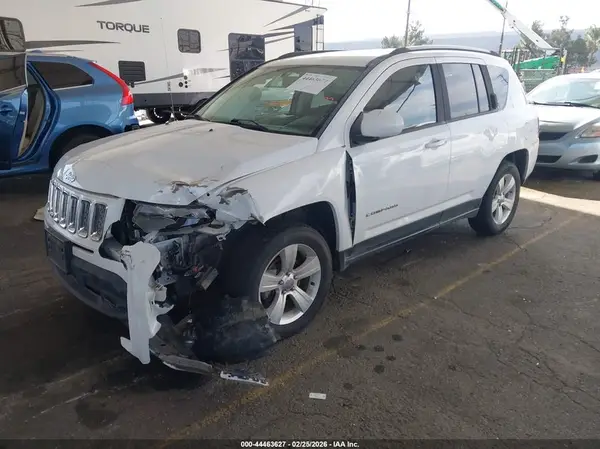 1C4NJDEB2GD626785 2016 JEEP COMPASS - Image 2