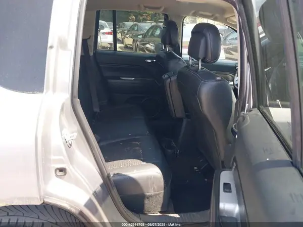 1C4NJDEB2GD663044 2016 JEEP COMPASS - Image 8